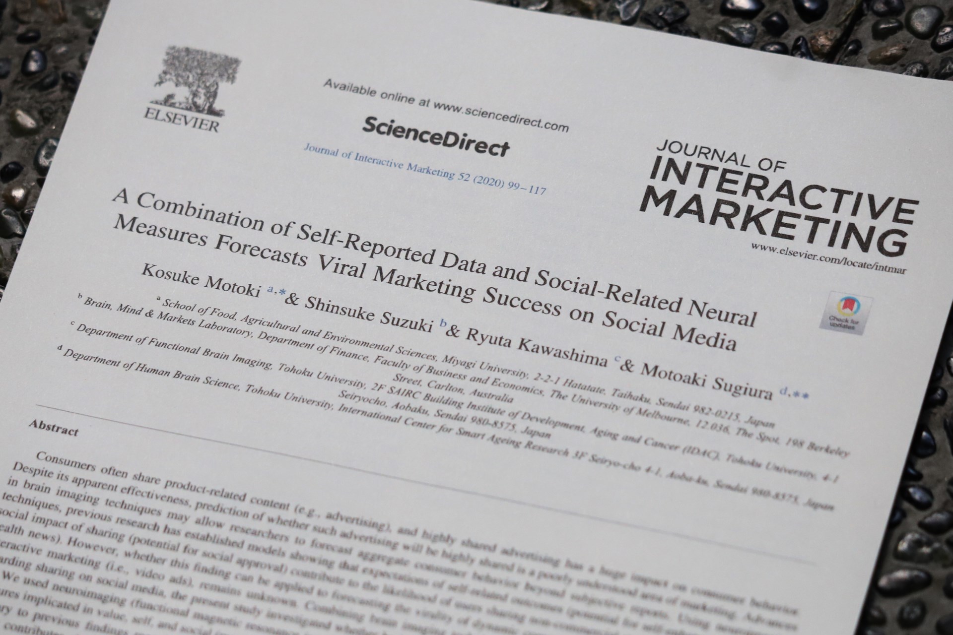A Combination of Self-Reported Data and Social-Related Neural Measures Forecasts Viral Marketing Success on Social Media