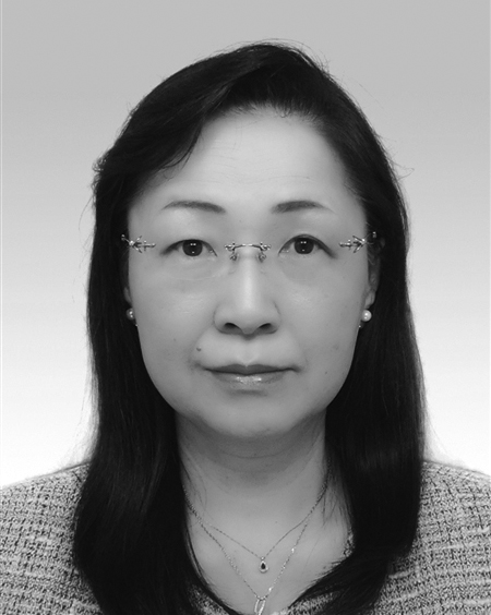 村中 峯子