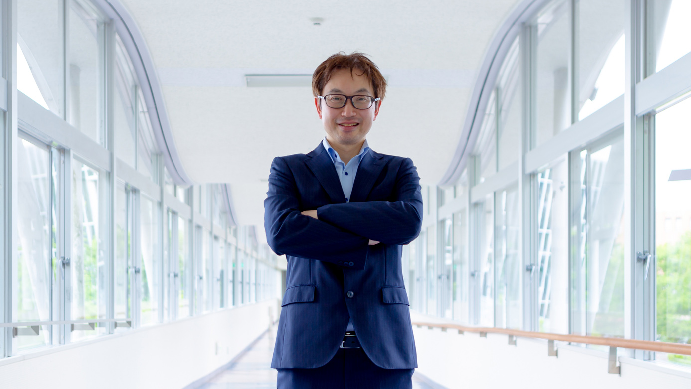ローカル企業が導く地域経済の発展/地域創生学類青木先生の模擬講義