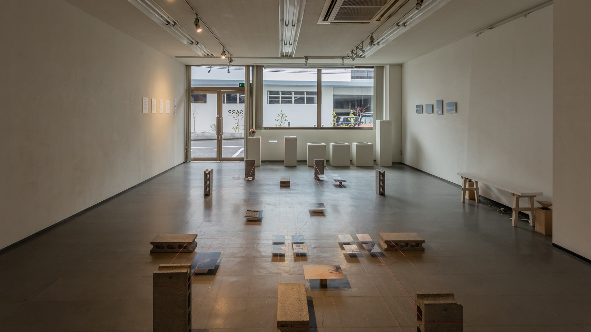 2024年1月、本学卒業生・佐藤早苗による「南相馬のコウバ写真展」を